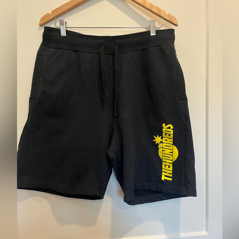 The Hundreds black goth grunge sweat shorts sz L